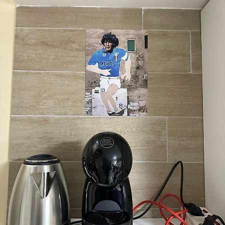Napoli Centro - La Casa Di Sasa Panzió Kültér fotó